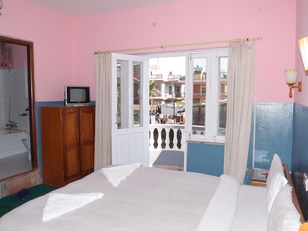 Hotel Fishtail Villa Pokhara Exterior photo